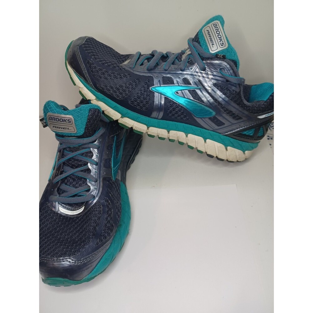 Brooks Women’s 10.5 Wide Running Shoes Blue Black Sneaker